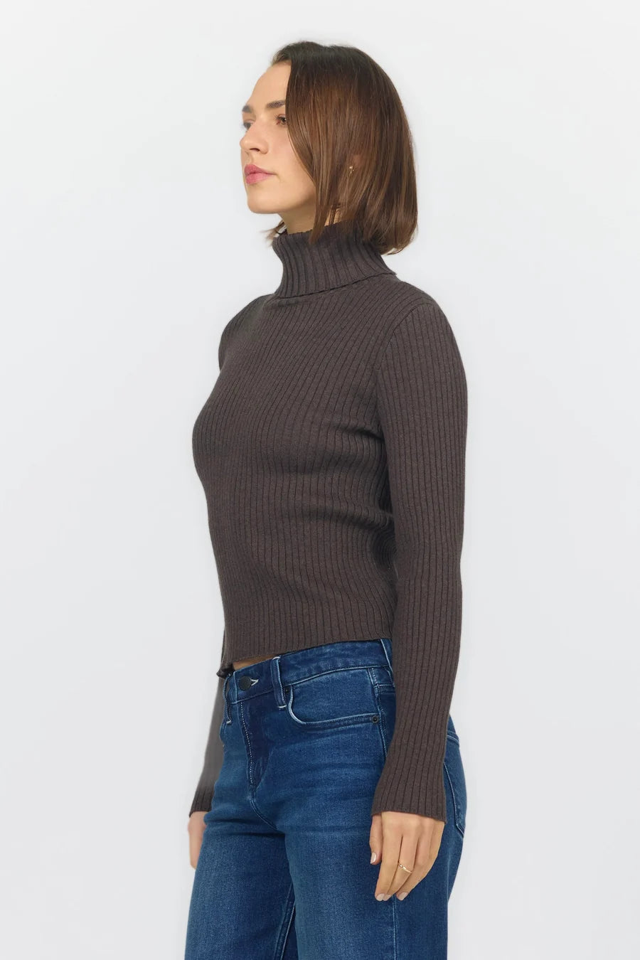 Dear John Ribbed L/S Turtleneck Sweater Chocolate